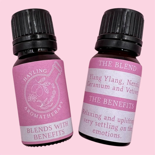 Aromatherapy anxiety support calming essential oil blend. Relaxing and uplifting. Very settling on the emotions. A blend of Ylang Ylang, Neroli, Geranium and Vetiver. 10ml.
