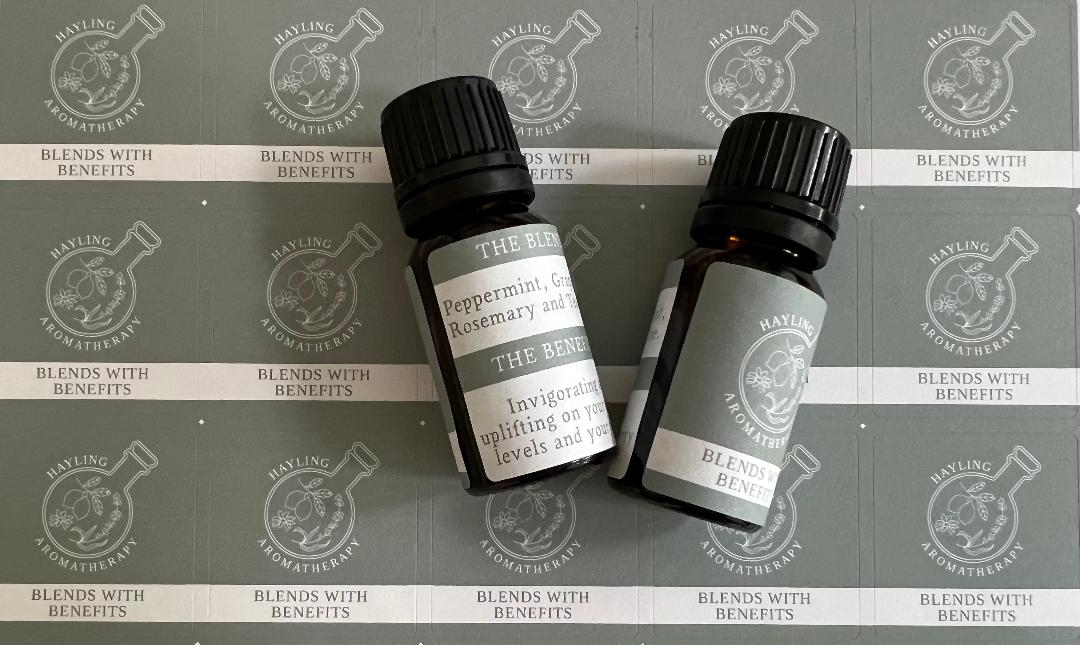 Aromatherapy energising essential oil blend. Invigorating and uplifting on your energy levels and your mood. Boosts concentration naturally. 10ml.